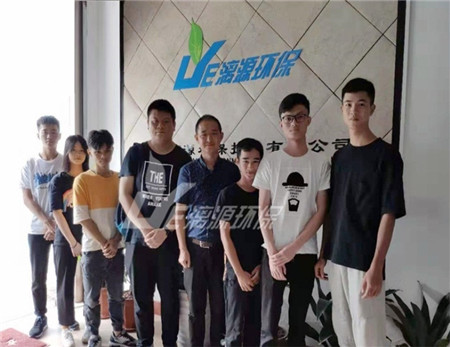 环院老师前来好运来看望实习生